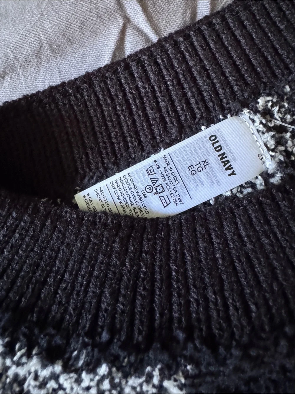 Old Navy Black & White Buffalo Check Pet Sweater